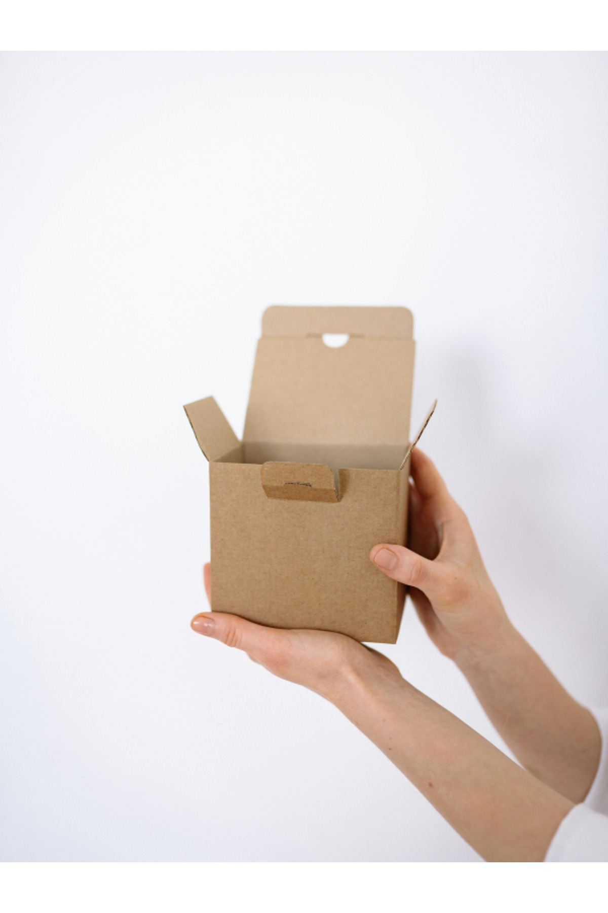 7,7x7,7x9 Cm E-ticaret Kutusu-01 Desi- 50 Adet-Kraft